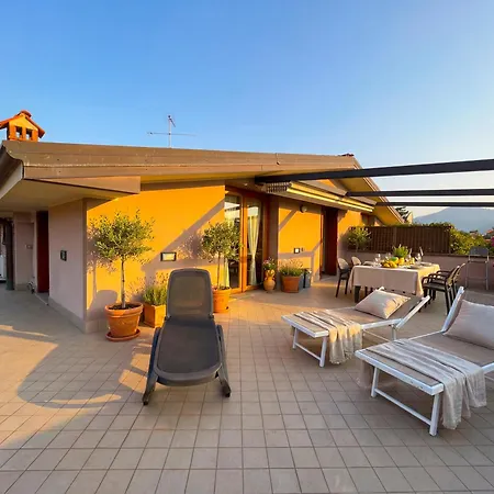Lakefront Penthouse Terrace - Sunset & Panorama Apartament *